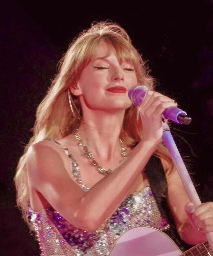 Click here to visit Taylor Swift's Spotify